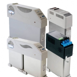 LA-8智能無(wú)功補(bǔ)償裝置